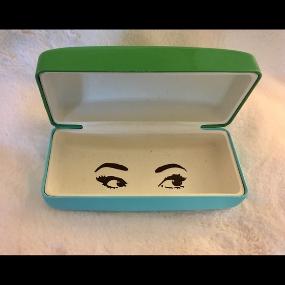 Kate Spade Large Sunglasses Case - Picture 5 of 8